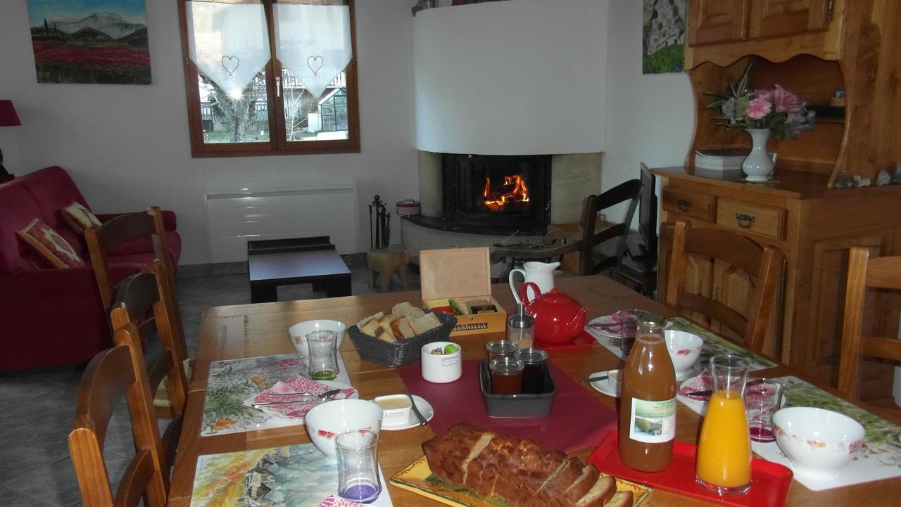 Au Vieux Tilleul Acomodação com café da manhã Veynes Exterior foto